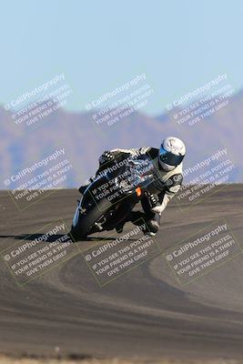 media/Nov-26-2022-TrackXperience (Sat) [[9e3694b821]]/Level 3/Session 6 (Turn 12)/